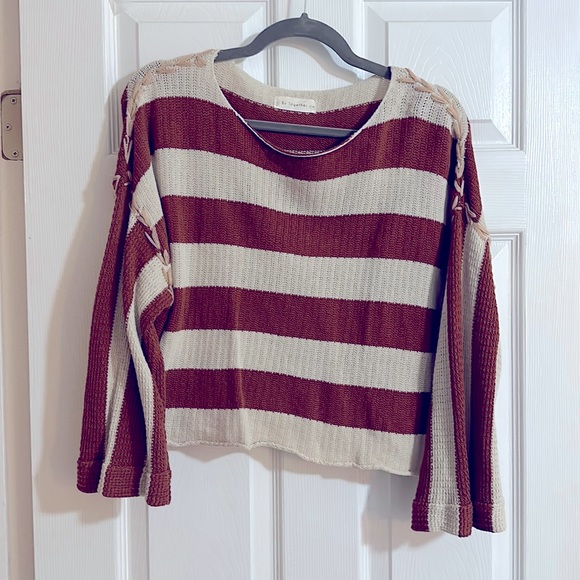By Together cop sweater - Picture 1 of 5